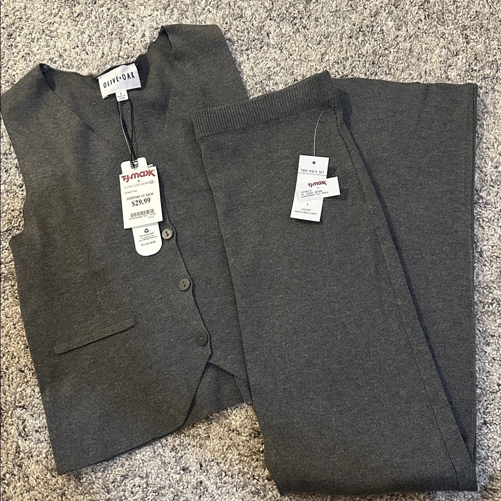 O live & Oak Gray Vest and Skirt Set - Size small - Tags attached
